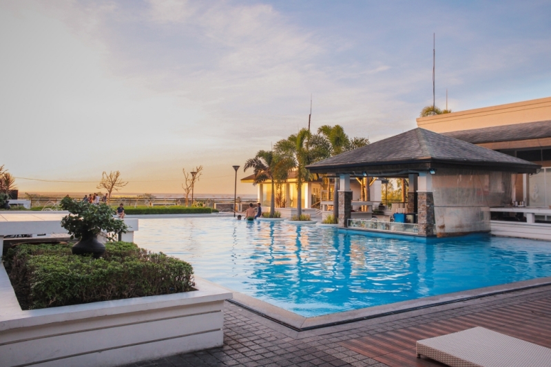 フィリピン留学 Cebu21 - LSLC-Chalet Pool ( from L_Fisher )-2